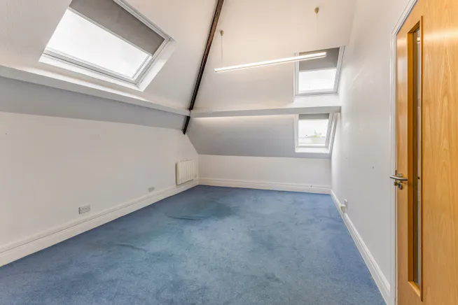 1-2 Broadway Court, Chesham, Offices To Let / For Sale - 108313_1 Broadway Court High Street  (33).jpg