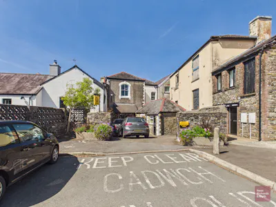 121 Rhosmaen Street, Llandeilo, Retail - In Town For Sale - CAM03725G0-PR0098-STILL001.jpg