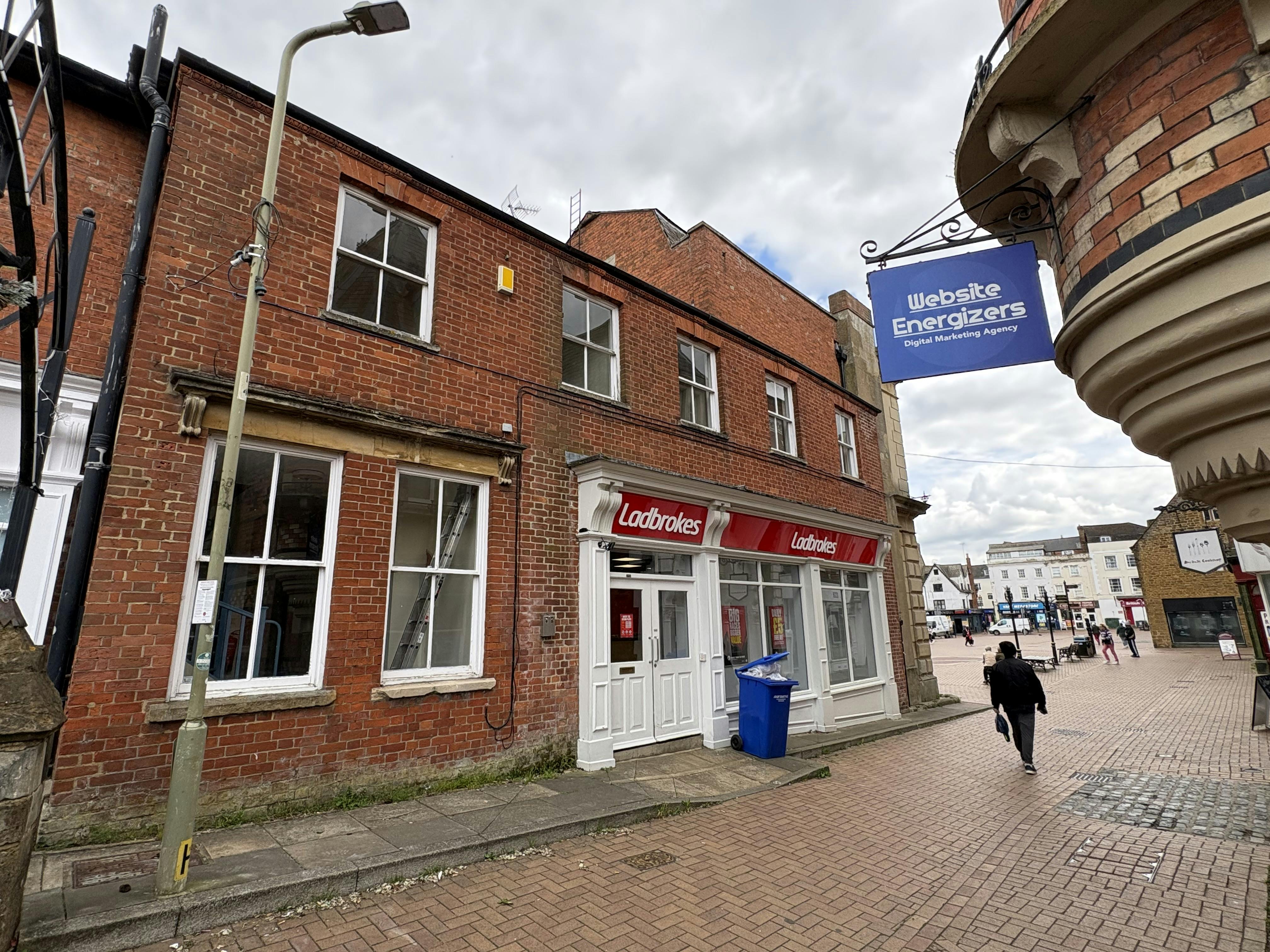 First & Second Floor Offices, Banbury, Office To Let - image00001.jpeg