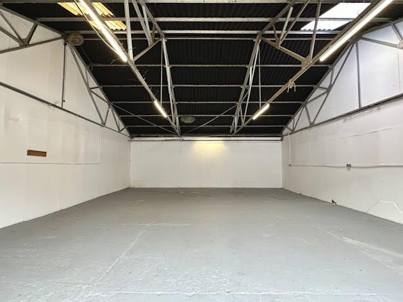 Unit 8B, Mimram Road, Hertford, Industrial To Let - IMG_0099.JPG
