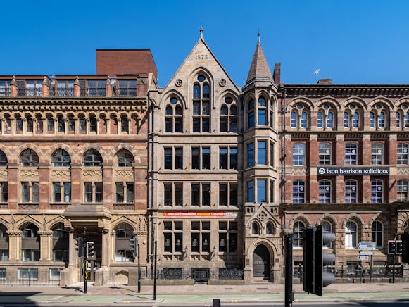 56 Wellington Street, Leeds, Offices To Let - POW_250510_0724.jpg