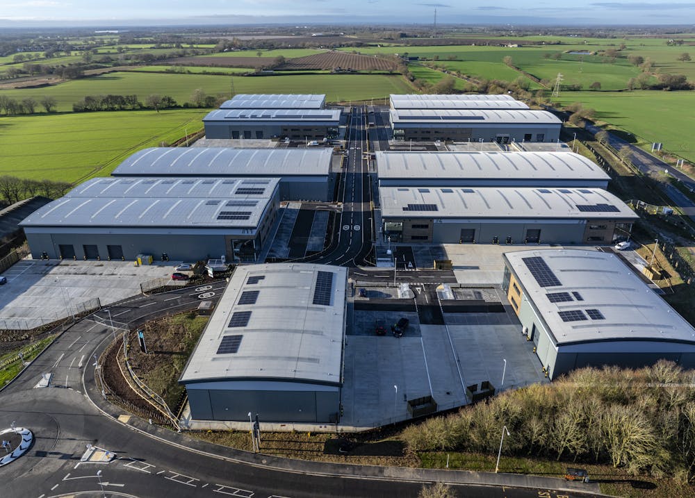 Unit 3 Centurion Park, Junction A120/B1035 - 20250107tungsten79.jpg