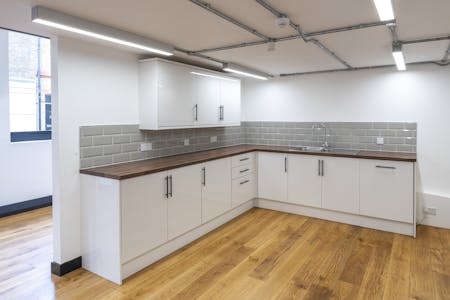 13-16 The Circle, 13 Queen Elizabeth Street, London, Office To Let / For Sale - CIRC_014.jpg