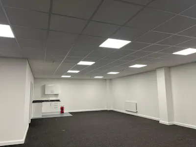 Horizon West, Pool & Kennet House, Newbury, Industrial / Warehouse To Let - 7.jpeg