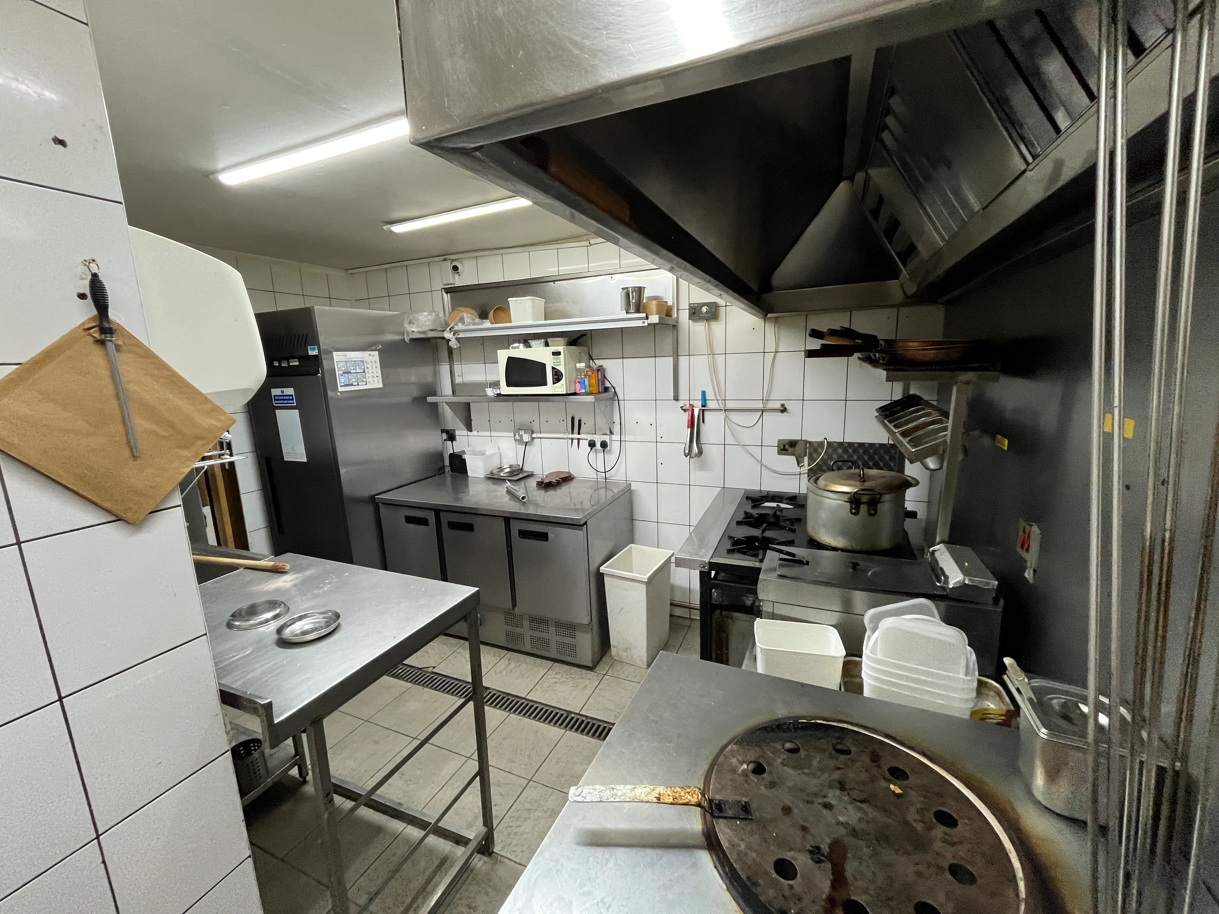 20 High Street, Cheadle, Retail For Sale - Kitchen