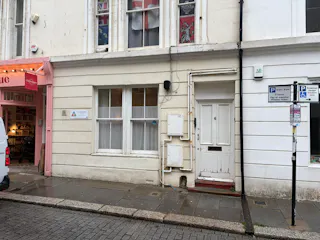 6 Trinity Street, Hastings, Office / Retail To Let - IMG_0869.JPEG