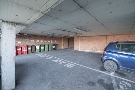 19 Rock Hill, Blackrock, Retail To Let - 23-L1010245.jpg