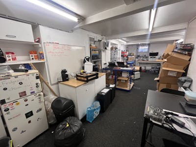 29 Regent Parade, Harrogate, Retail To Let - image00016.jpeg