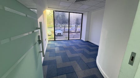 Showroom / Office Space, Bait Al Falaj, Darsite, Office To Let - Ruwi 1400 sqm 8.jpeg