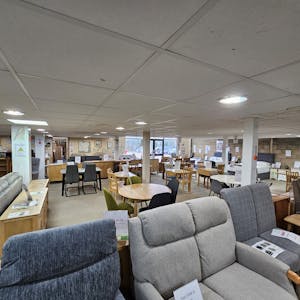 2 (Showroom), Holmes Hill Estate, Lewes, Office / Retail To Let - 20260219_112114_resized.jpg