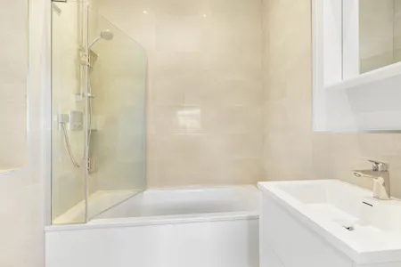 Harvist Road, London, Residential Flat To Let - En-suite One
