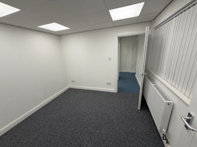 Unit 2, Priory Road Indusrial Estate, Birmingham, Industrial / Warehouse To Let - Photo 14-01-2026, 11 27 52.jpg