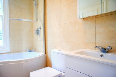 21a Wentworth Street, London, Residential To Let - DSC02243.jpg