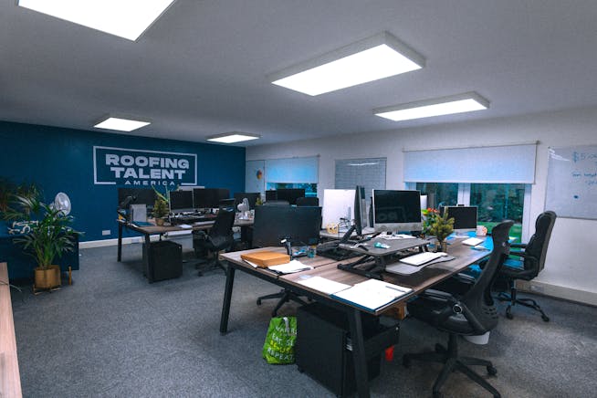 The Building Design Centre, Muir Street, Hamilton, Offices To Let - P1061931.jpg