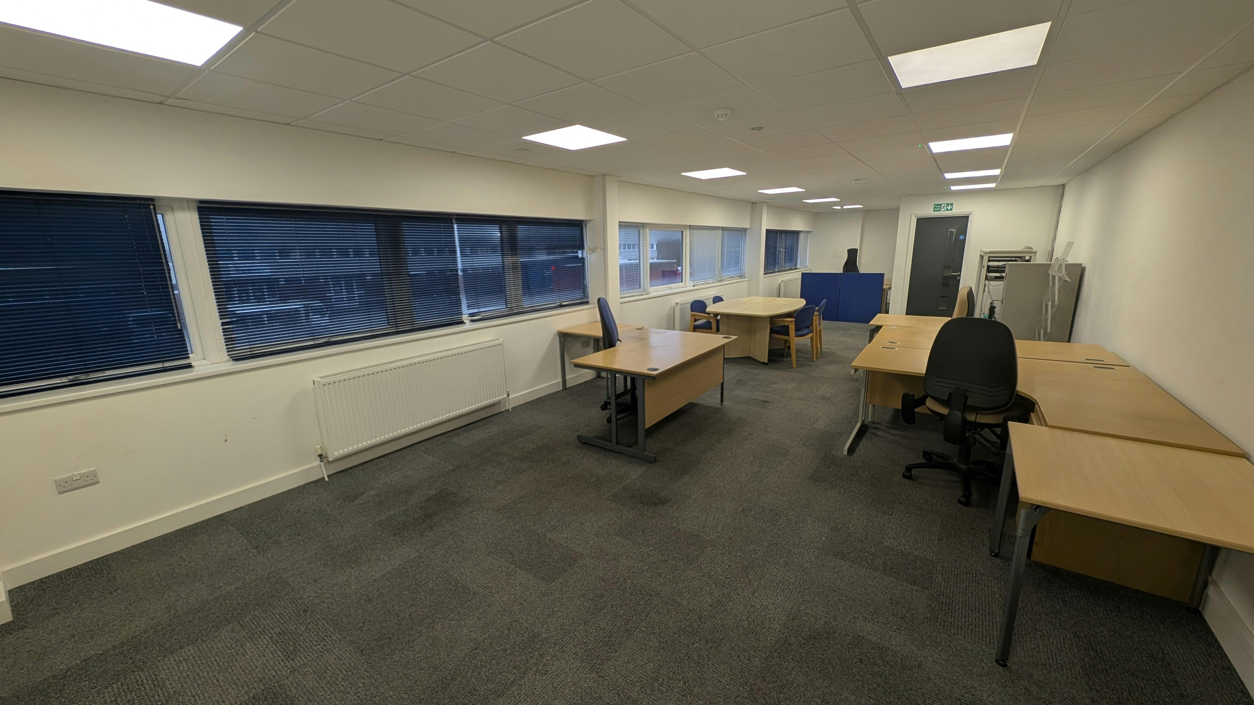 Industrial Unit in Southampton - photo 3