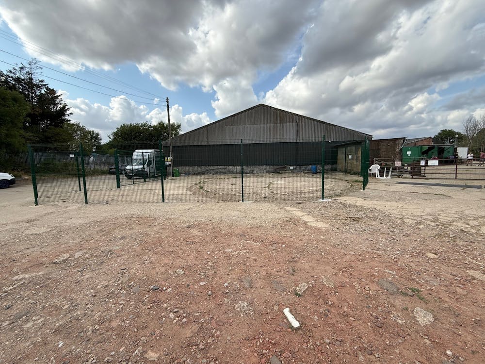 Redwell Wood Farm - a.jpg