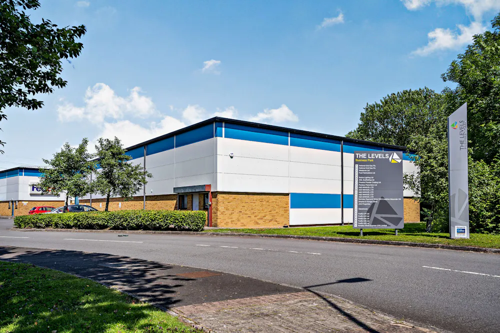 Units J1-J2, Capital Business Park - 8472277-exterior09-800.jpg