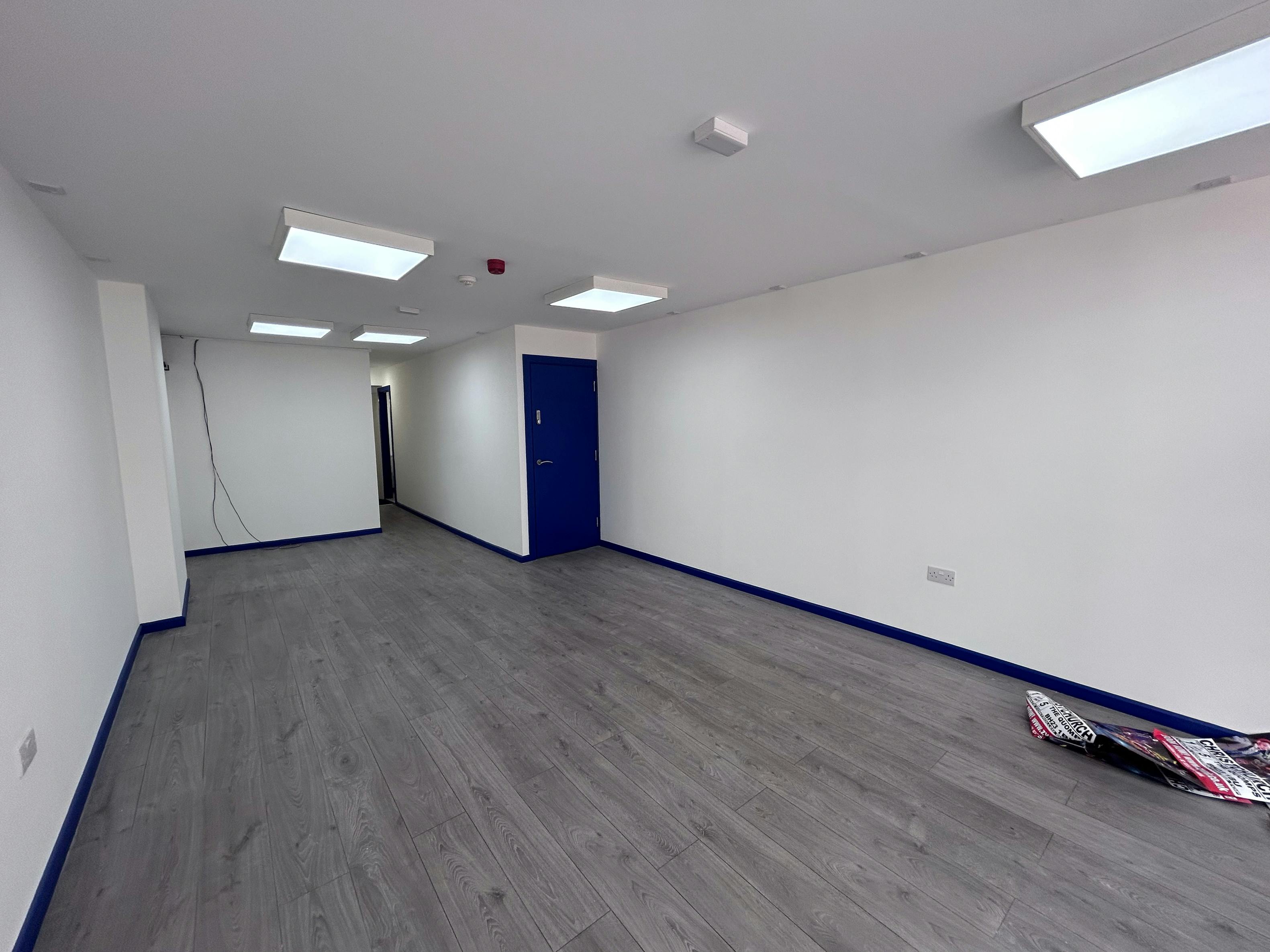 Retail/Shop in Bournemouth - photo 3