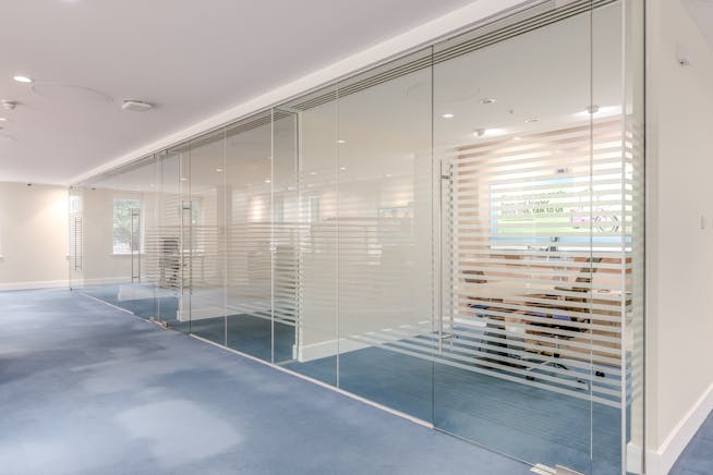 1-5 Market Street, Bolton, Office / Retail For Sale - Barclays Bolton  Internals Web8.jpg