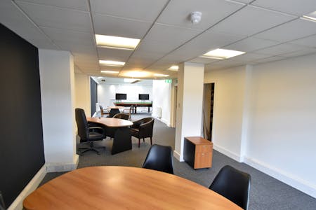 First Floor, 435-437 Walmersley Road, Bury, Office To Let - Internal