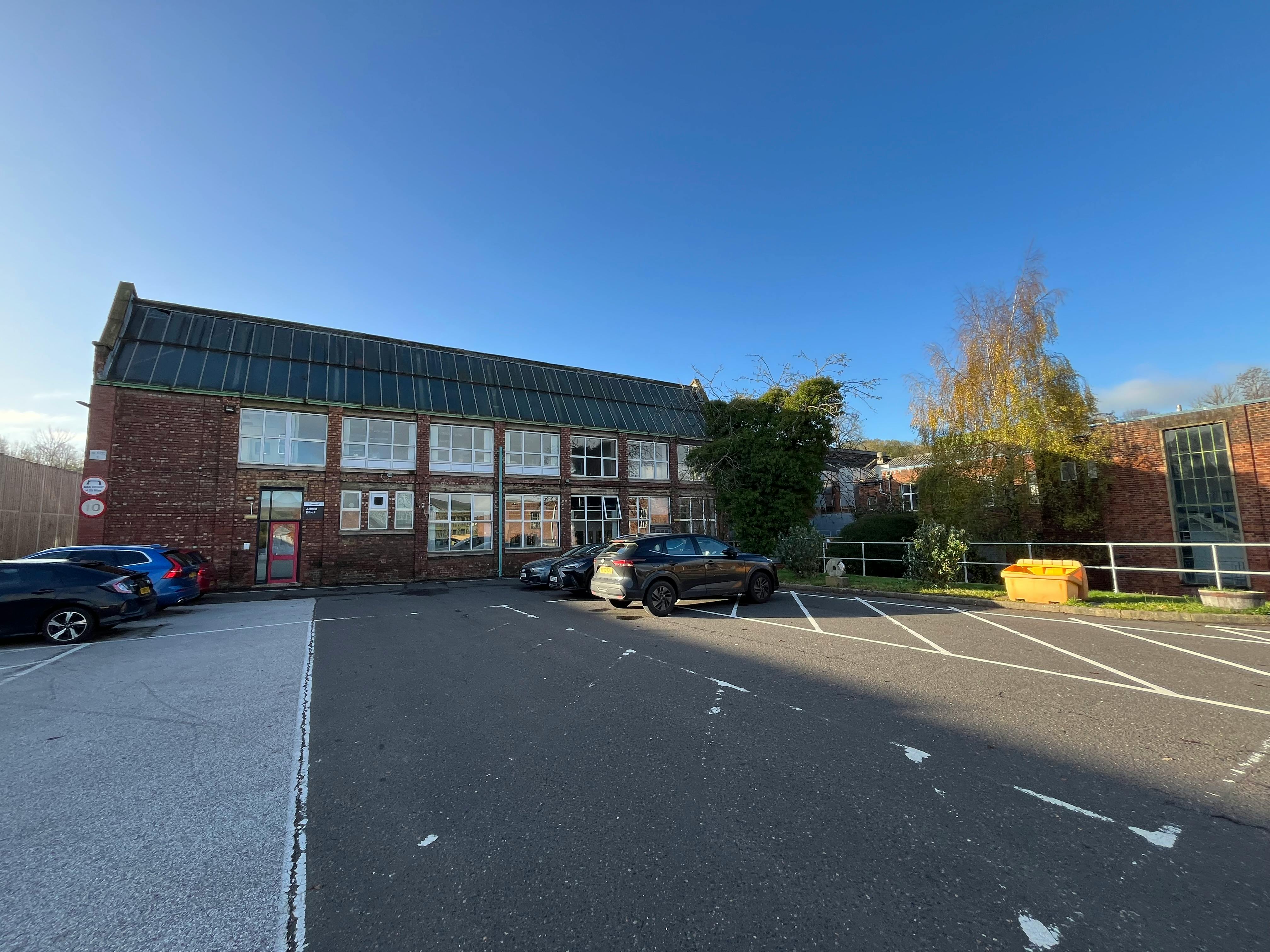 Office Premises, Hayfield Road, High Peak, Industrial / Offices To Let - IMG_0493.jpg
