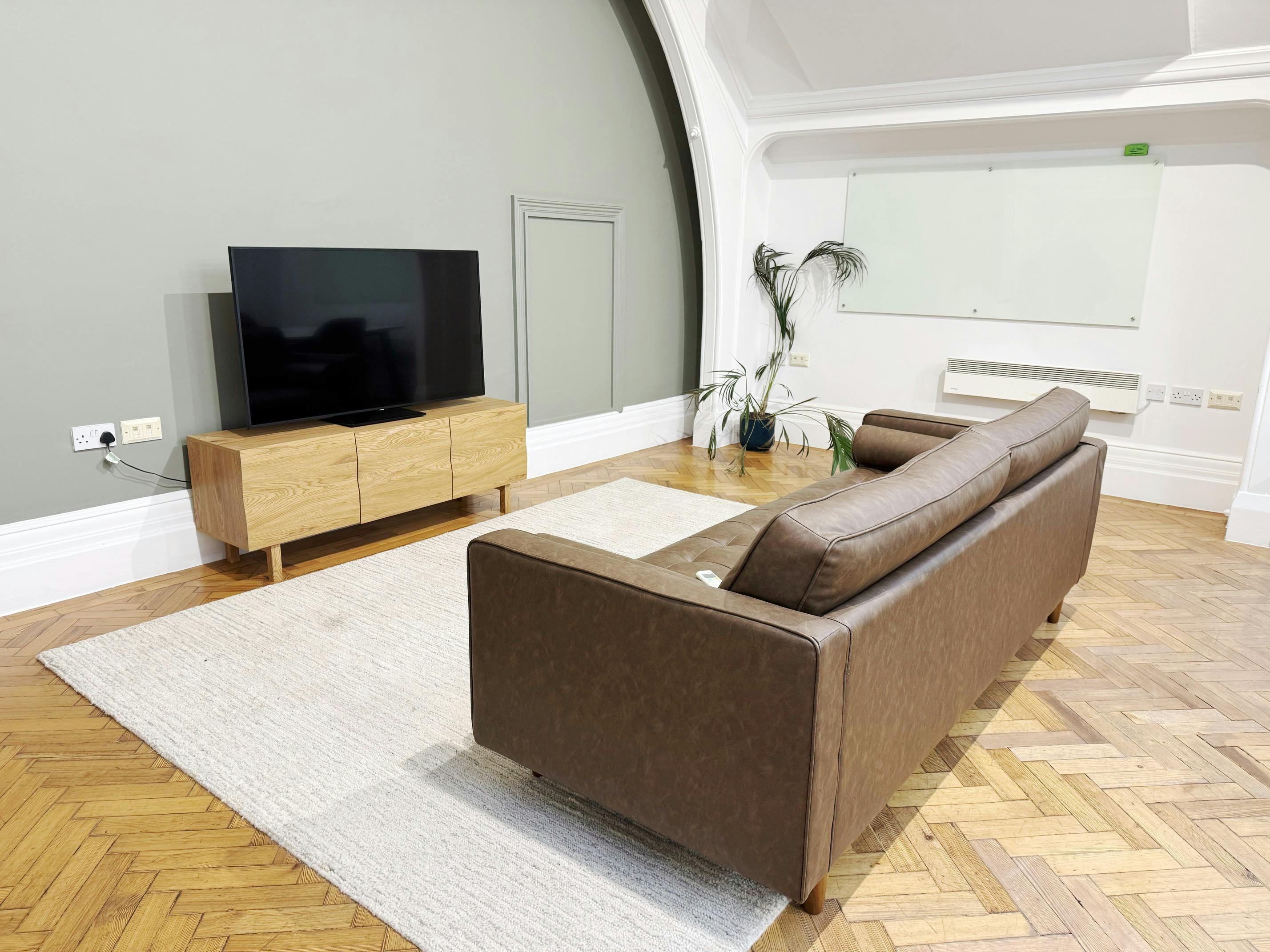 Staple Inn Buildings, London, Offices To Let - IMG_8040.jpg