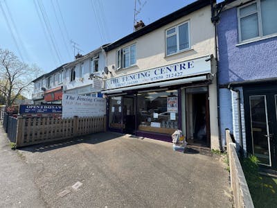 87 Rayleigh Road, Leigh-on-Sea, Retail To Let - IMG20250428WA0038.jpg