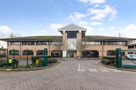 First Floor, Hampden Court, High Wycombe, Office To Let - 101879_Hampden-Court-Kingsmead-Business (9).jpg