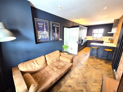 412 Manchester Road, Stockport, Investment For Sale - 20250704_122856.jpg