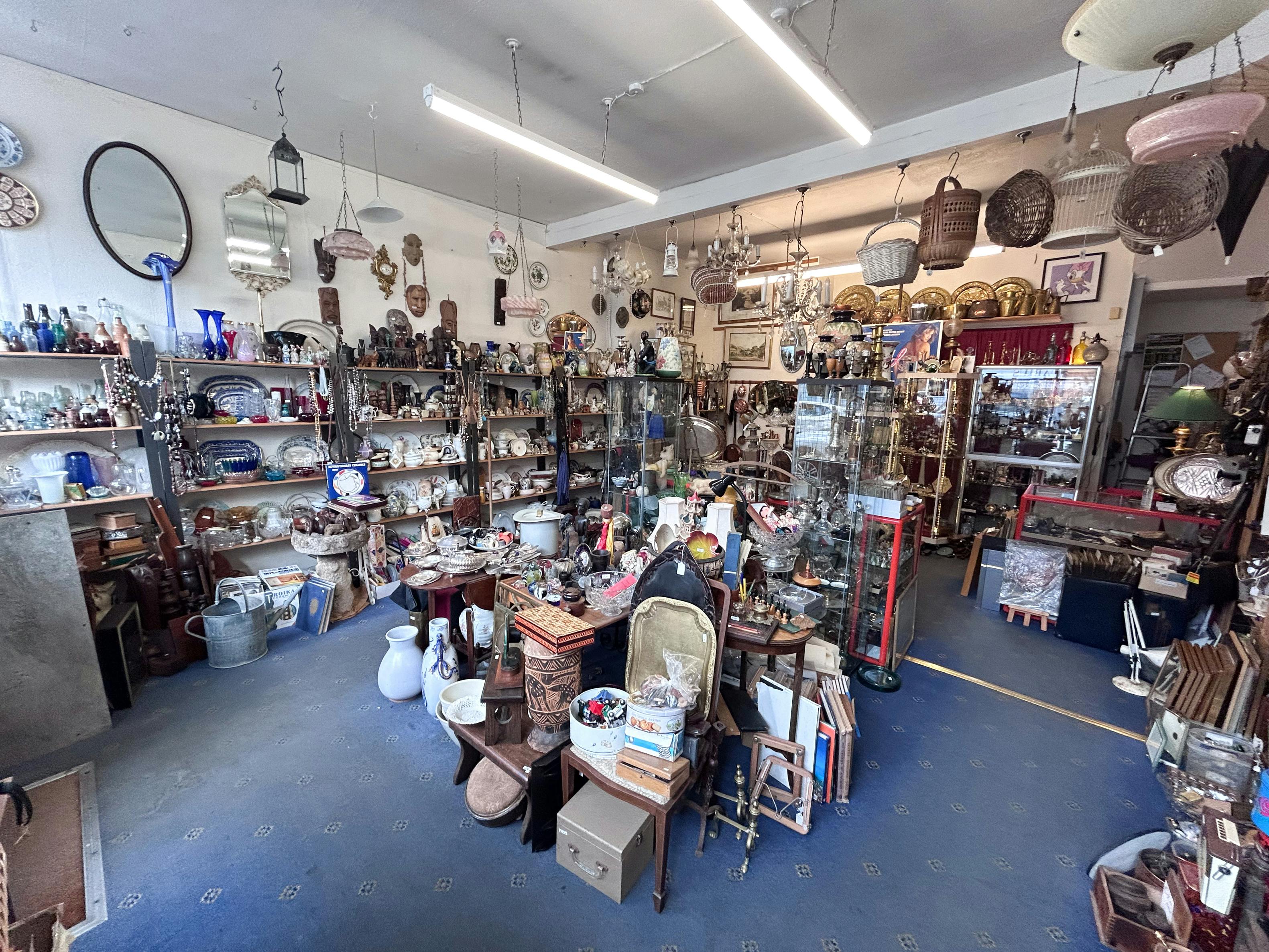 Retail/Shop in Bournemouth - photo 3