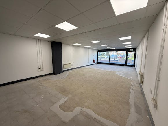 250 London Road, Benfleet, Retail To Let - WhatsApp Image 2026-03-19 at 17.29.34 (2).jpeg