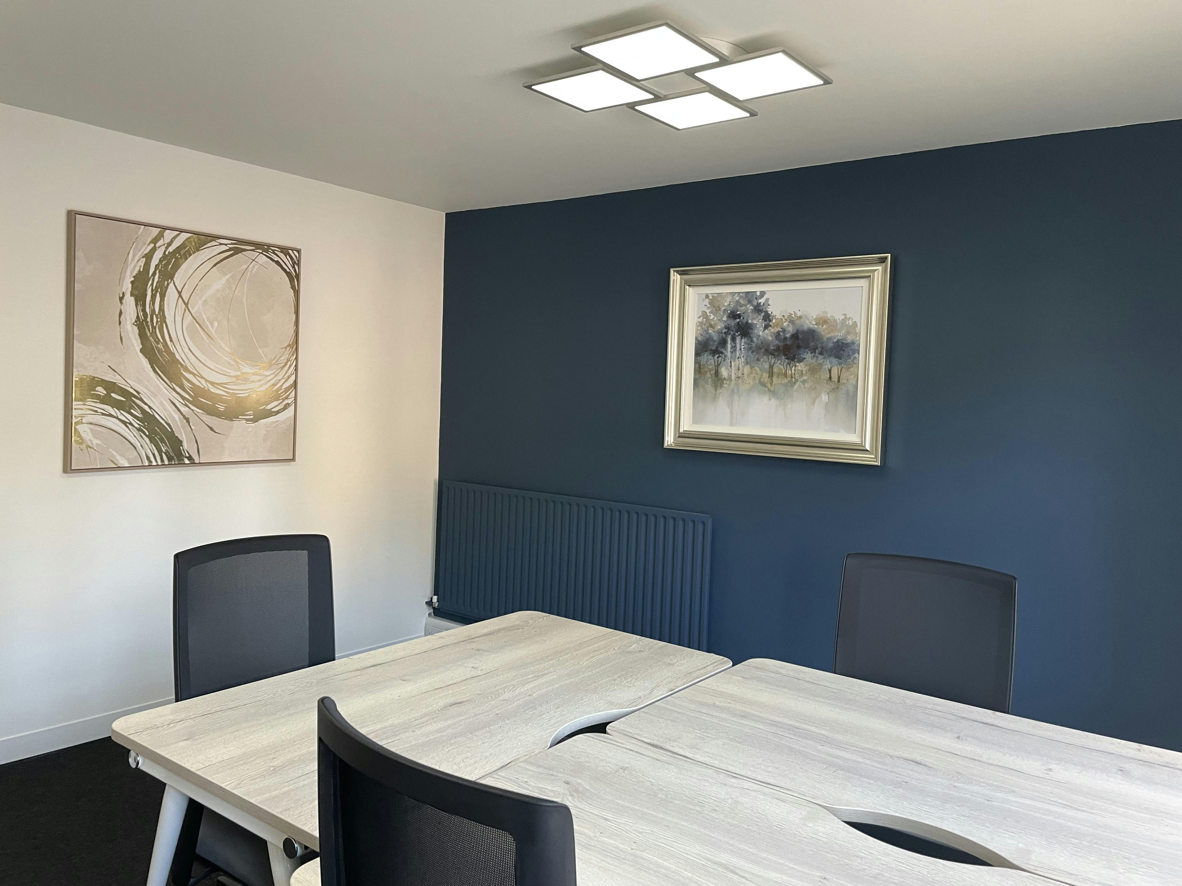 Sanderum Centre, 30A Upper High Street, Thame, Office To Let - Typical office 3.jpg