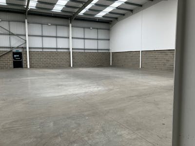 Unit 5, Orpington Business Park, Orpington, Industrial To Let - IMG_4217.jpg