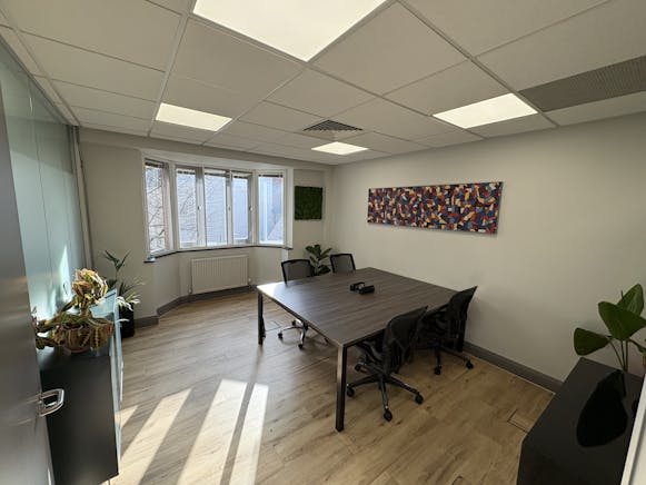 1 Milkhouse Gate, Suite 4 (Part), Guildford, Offices / Serviced Offices To Let - IMG_1226.jpg