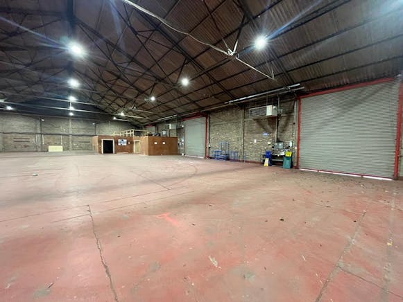 Unit E Glasgow North Trading Estate, Glasgow, Industrial To Let - Unit E Glasgow North