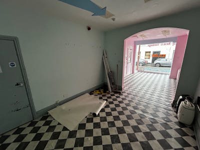 37 Chandos Street, Leamington Spa, Retail To Let - pic 3.jpg