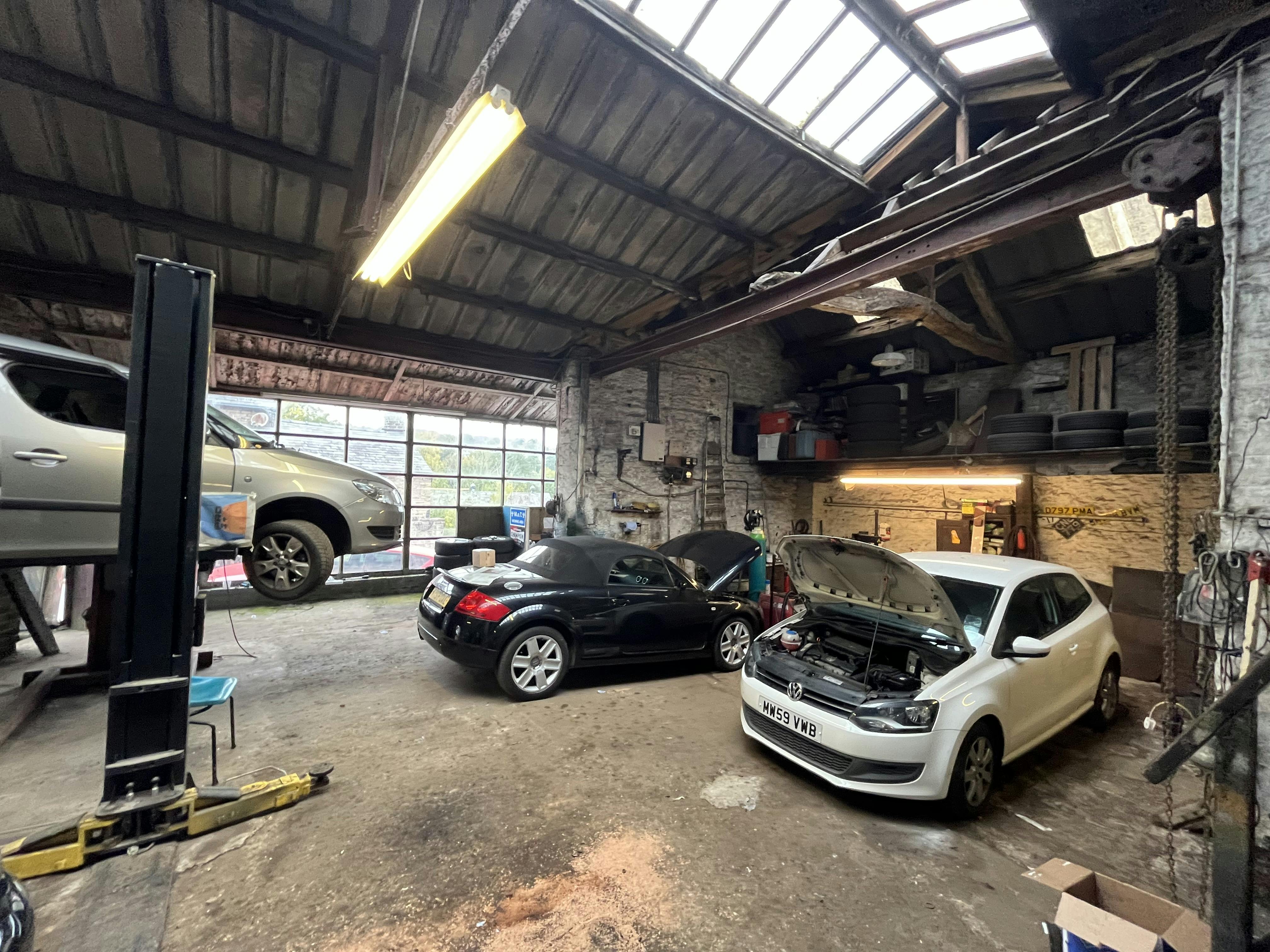 Old Road Garage, High Peak, Industrial / Investment For Sale - IMG_0223.jpg