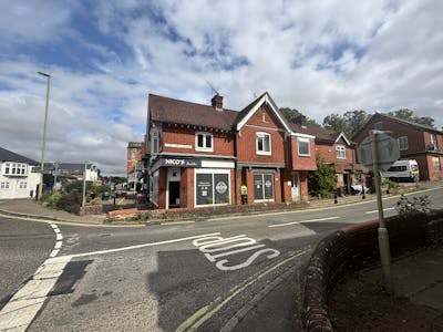 2 London Road, Waterlooville, Investment / Office / Retail For Sale - IMG_9383.JPEG