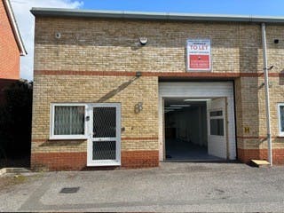 8 Lakeside Business Park, Sandhurst, Offices To Let / For Sale - door open mar 26.jpg