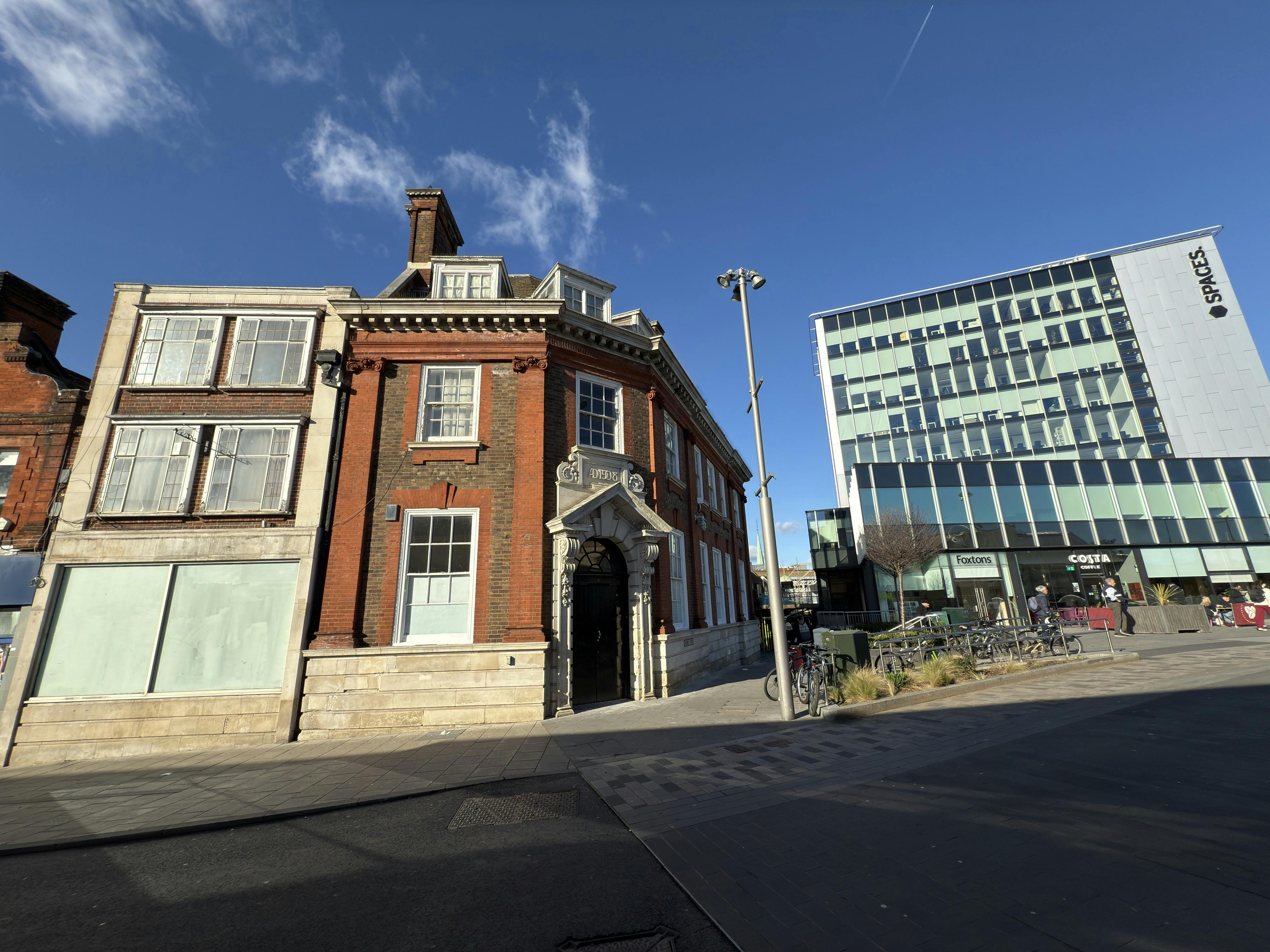 1-2 High Street, Woking, Retail To Let - IMG_1059.JPEG