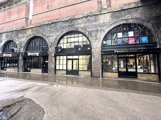 Arch 13a Goswell Hill, Windsor, Leisure / Offices / Retail To Let - IMG_4076.JPEG