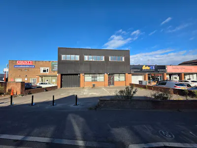 Unit 5, Chingford Industrial Centre, Hall Lane, London, Industrial To Let / For Sale - 1000064445.jpg