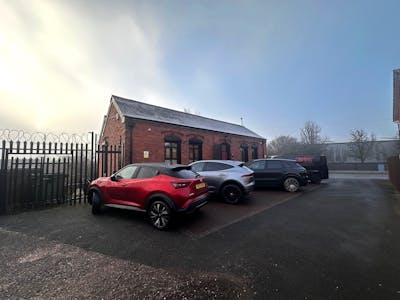 Griffin Bridge House, Netherton, Office To Let - p13.jpg