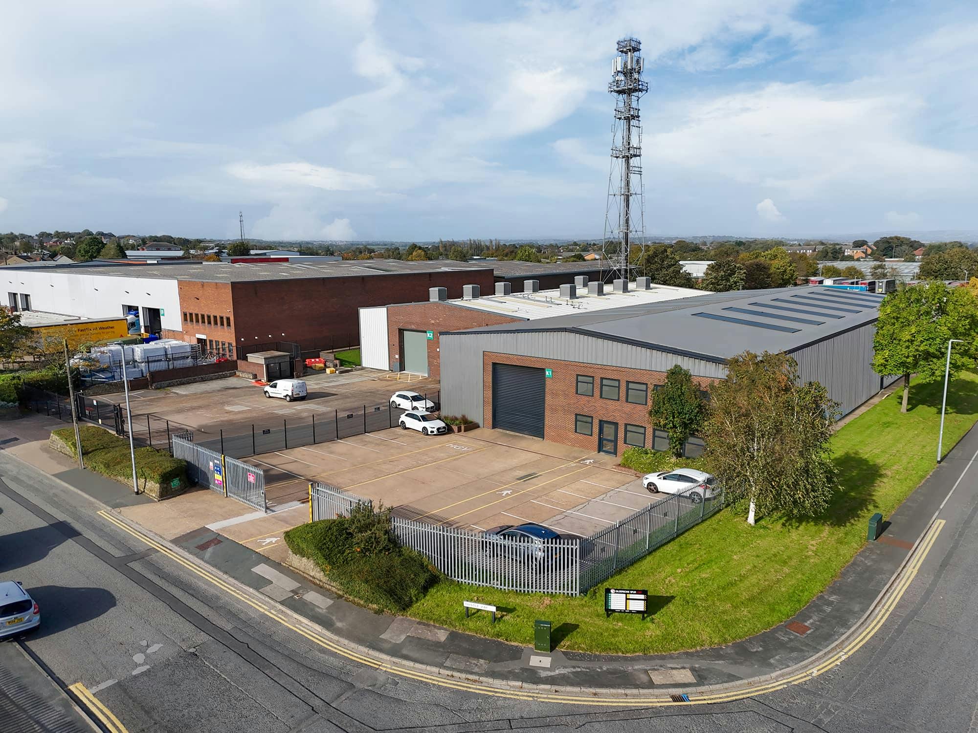 Unit K1, Gildersome Spur, Leeds, West Yorkshire, LS27 7JZ