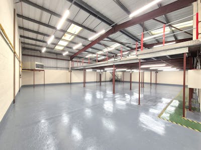 Unit 4, Woodpecker House, Brookfield Industrial Estate, Glossop, Industrial/Logistics To Let / For Sale - 20250728_095041.jpg