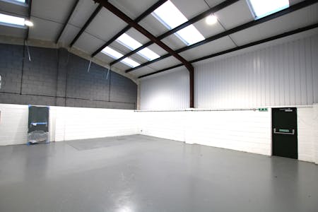 Unit 2 Forest Close, Verwood, Industrial / Storage To Let - IMG_39011.JPG