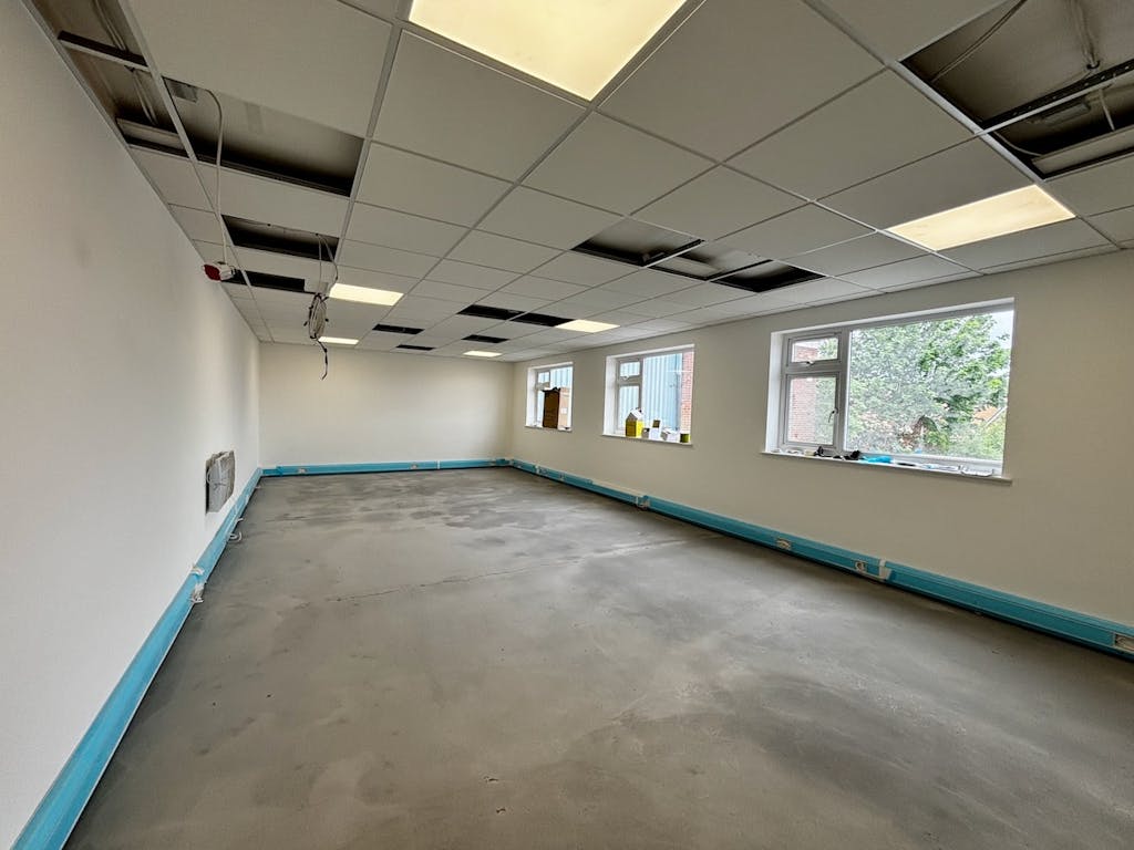 Frenchs Avenue Dunstable First Floor Office