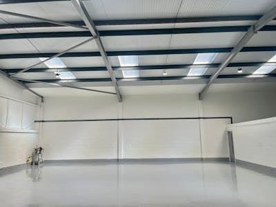 2 Liddall Way, West Drayton, Warehouse To Let - 2 Liddall - Warehouse 3.jpg