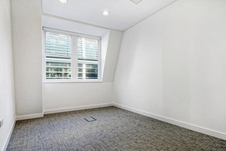 103 Cannon Street, London, Office To Let - DSC05044.jpg