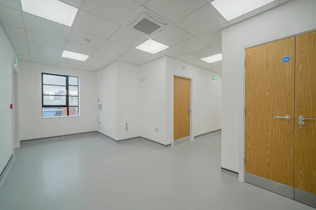 Heaton House, Birmingham, Healthcare / Office To Let - DSC08114 - Copy.jpeg